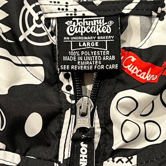 Johnny Cupcakes Packable Hooded Zip Windbreaker, Kitchen Pattern, L - Picture 3 of 10